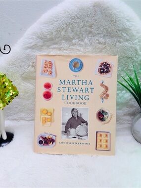 Martha Stewart Living Cookbook – Cream Cover